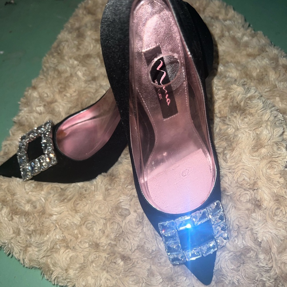 Nina Brand new black high 3inch shoes